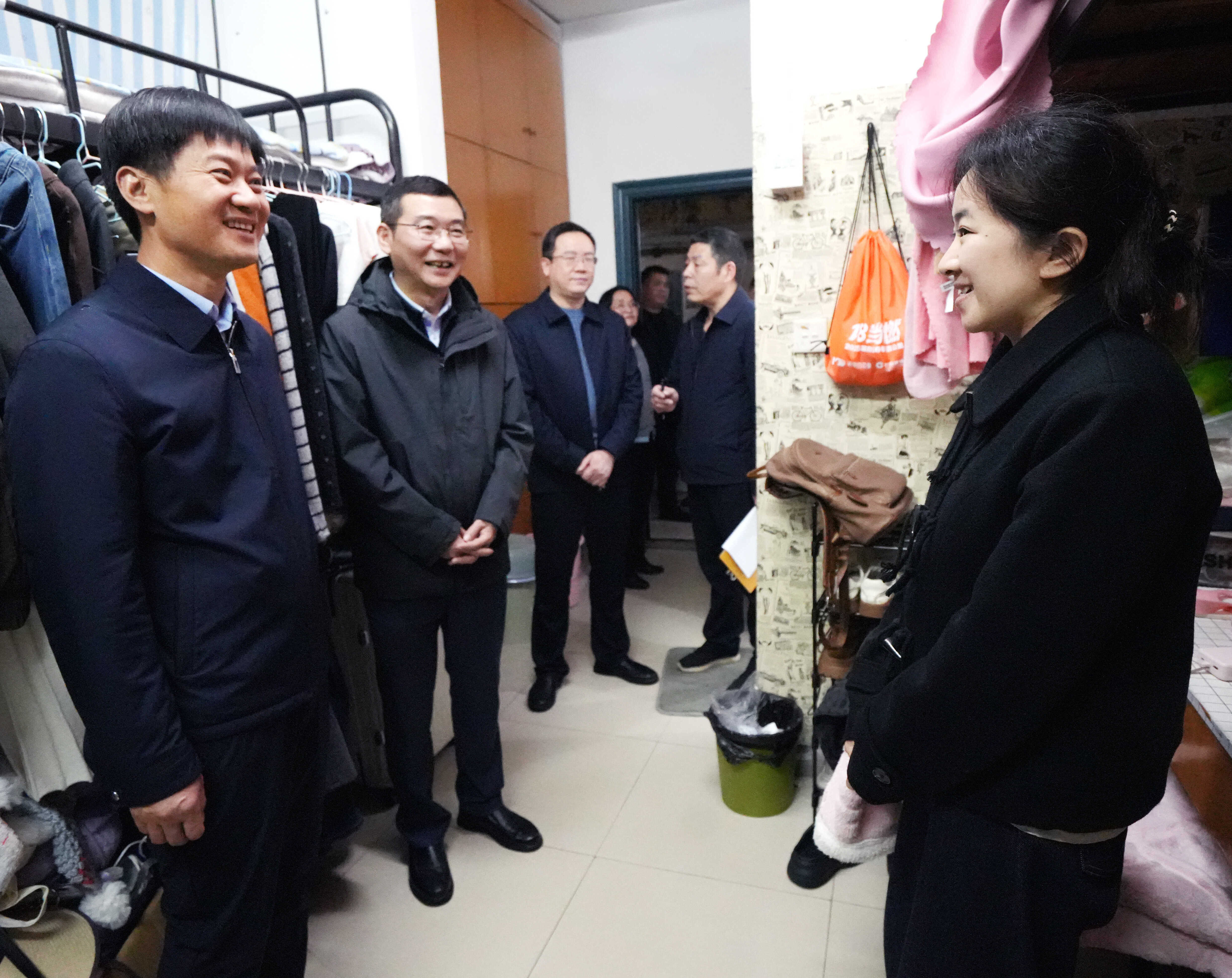 校领导带队开展安全生产大检查(唐文帮校长).jpg bevictor伟德官网